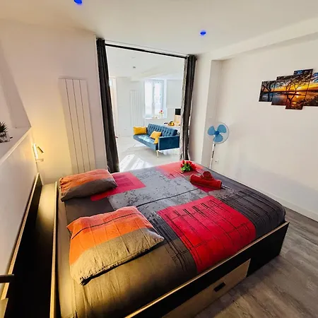 Le Maréchal Chic - Lumineux à De Gier Appartement